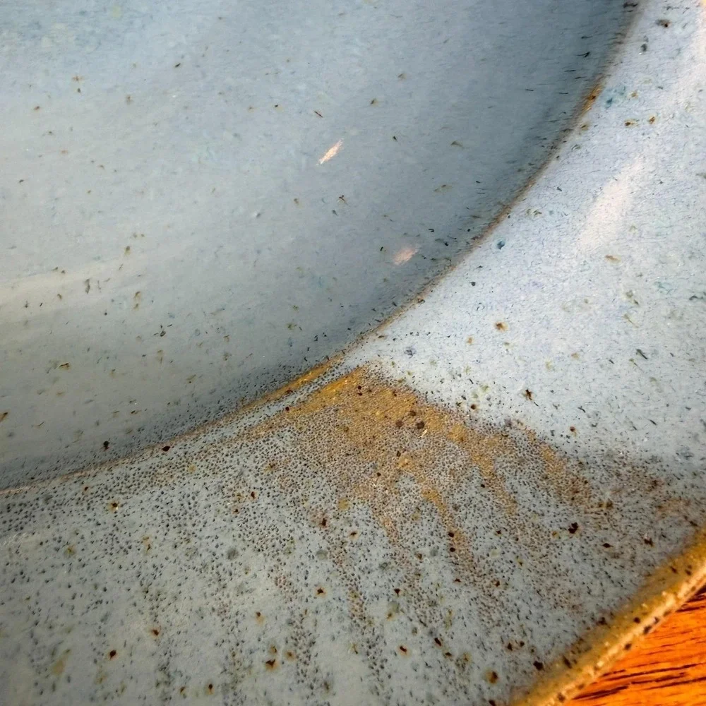 Studio Pottery‎ Stoneware Bowl Blue Cream Glaze Hand Thrown Signed DW Beautiful
